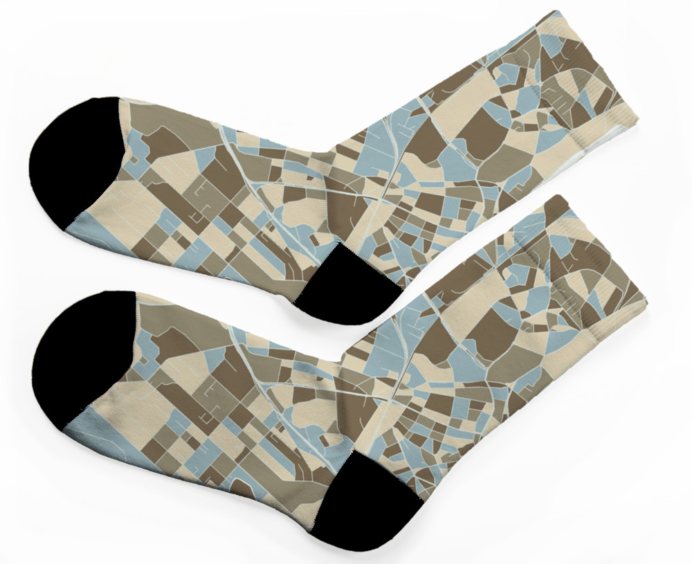 maponshirt_socks_with_map
